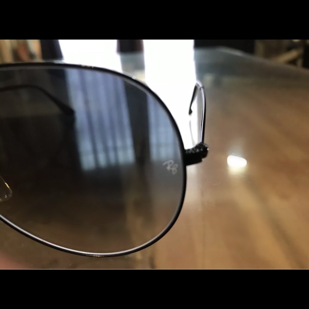 Black Gradient Ray-Bans - Picture 2 of 8